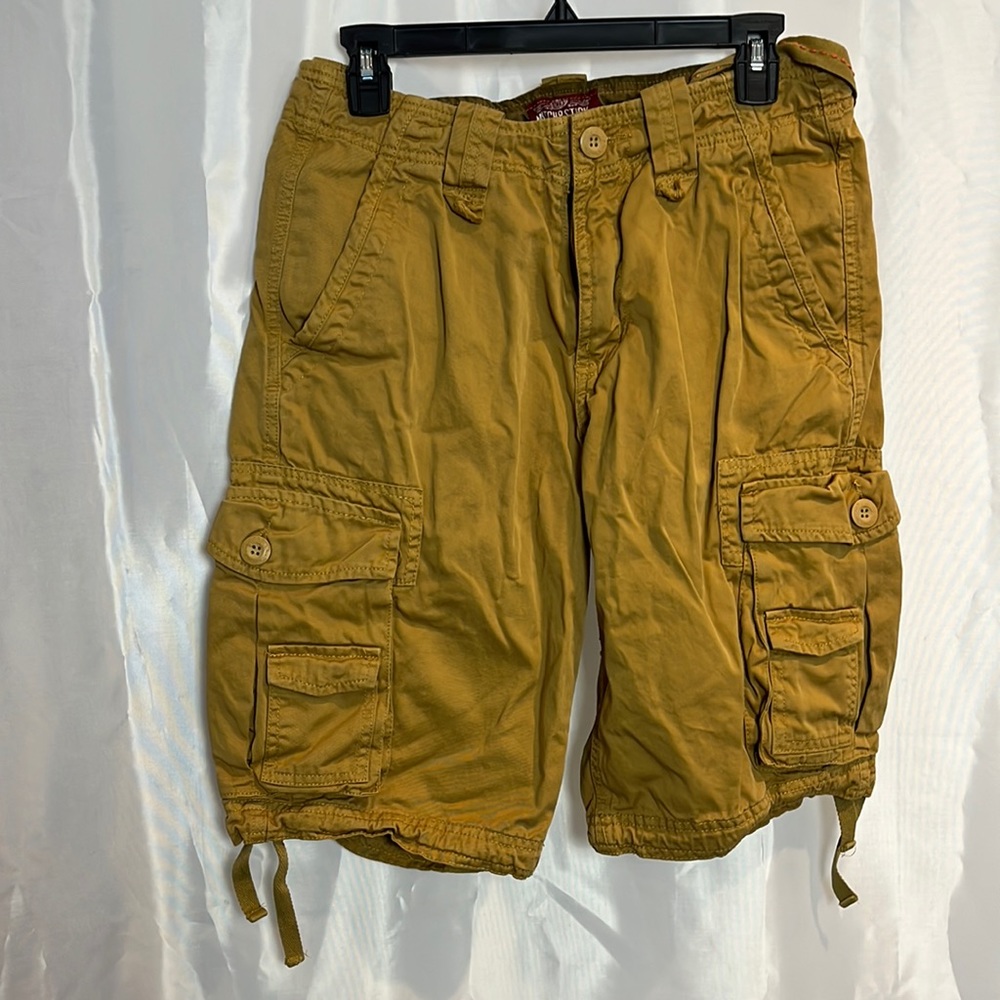 Men’s cargo shorts. 1763